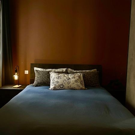 Airport Accommodation Bedroom With Your Own Private Bathroom Self Check In And Self Check Out Air-Condition Included Mqabba Buitenkant foto