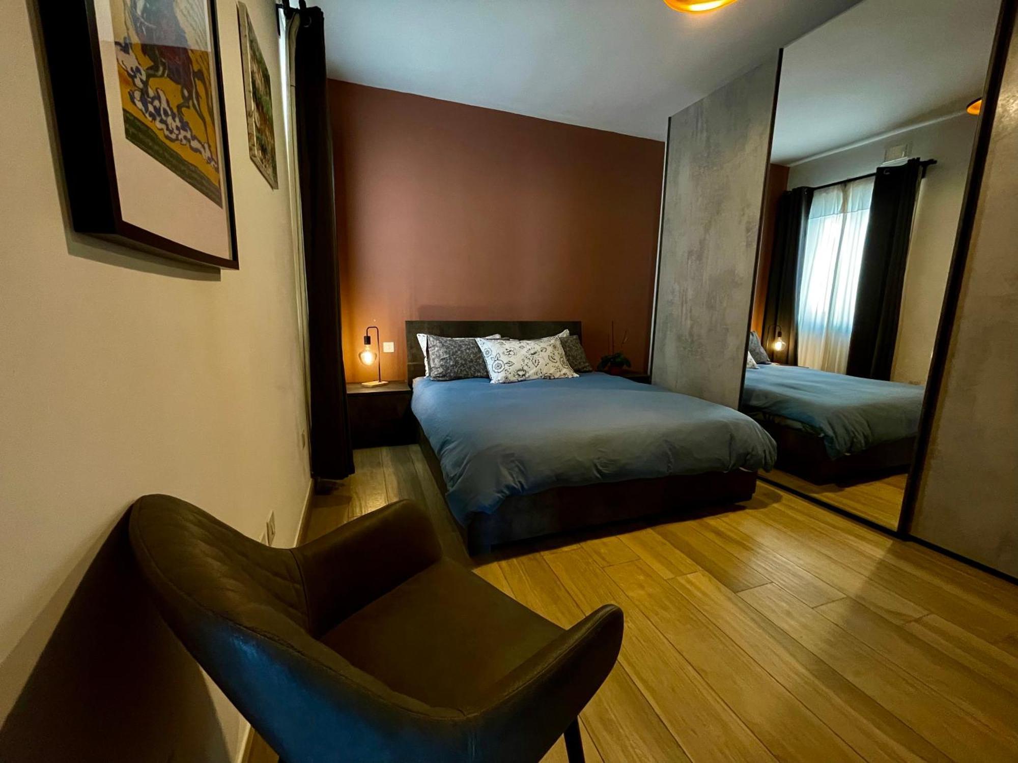 Airport Accommodation Bedroom With Your Own Private Bathroom Self Check In And Self Check Out Air-Condition Included Mqabba Buitenkant foto