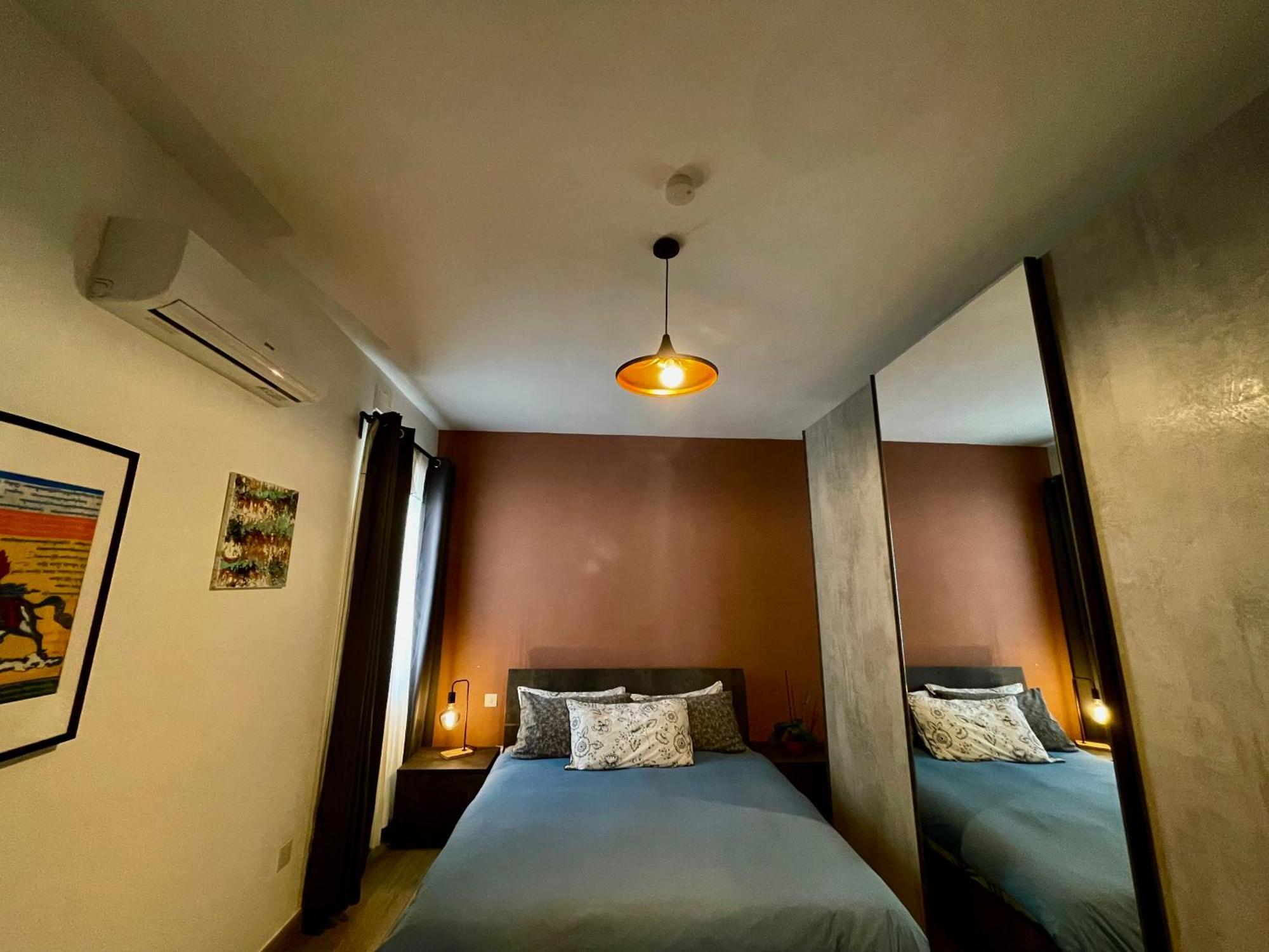 Airport Accommodation Bedroom With Your Own Private Bathroom Self Check In And Self Check Out Air-Condition Included Mqabba Buitenkant foto